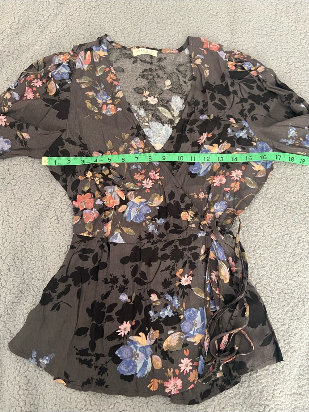 LOVESTITCH FLORAL TIE WAIST BLOUSE SIZE MEDIUM - Picture 7 of 9